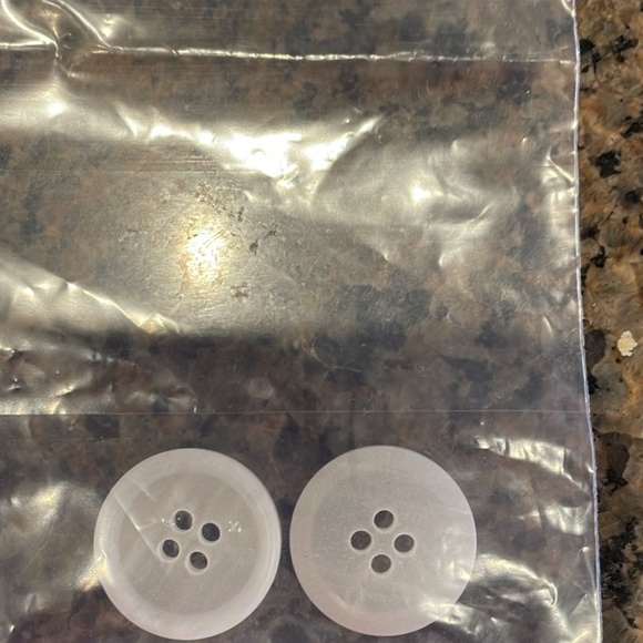 Giorgio Armani White Linen Blazer (European 42) - Picture 9 of 9